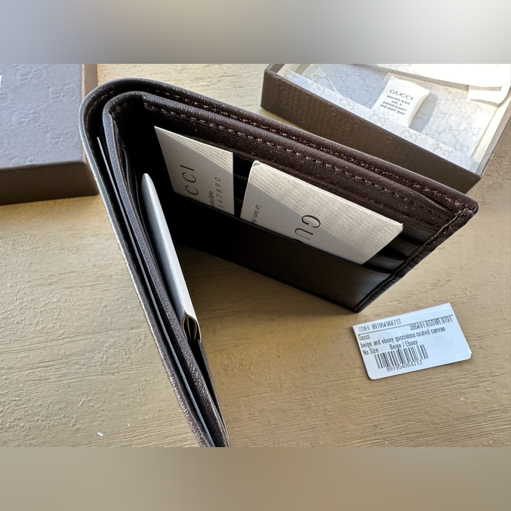 Gucci GG Supreme Canvas Bifold Wallet with Green and Red Web Stripe - Picture 8 of 15